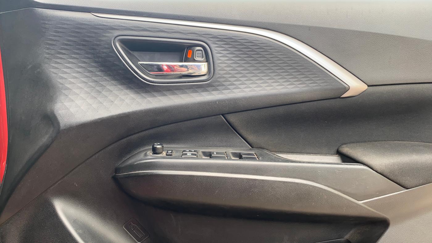 2024 Maruti Swift ZXI PLUS, Petrol, Manual, 49,114 km, Driver Side Door Panels Control