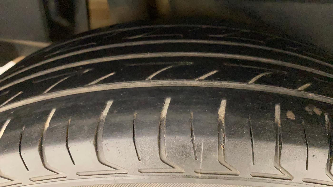 2018 Maruti Dzire VDI, Diesel, Manual, 92,622 km, Right Rear Tyre Tread