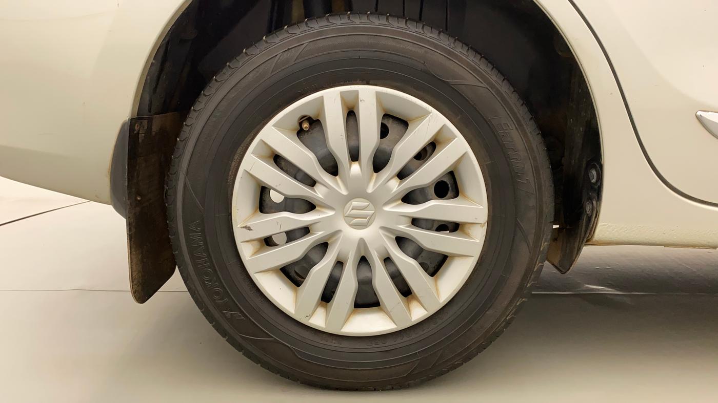 2018 Maruti Dzire VDI, Diesel, Manual, 92,622 km, Right Rear Wheel