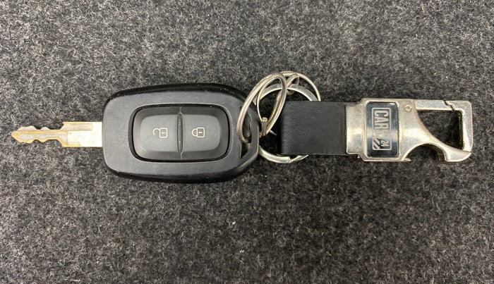 2018 Renault Kwid RXT 1.0 EASY-R AT OPTION, Petrol, Automatic, 23,335 km, Key Close Up