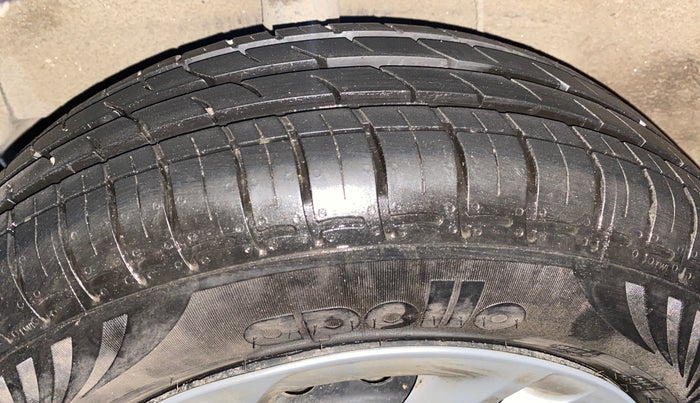 2021 Hyundai GRAND I10 NIOS MAGNA 1.2 KAPPA VTVT, Petrol, Manual, 4,459 km, Right Rear Tyre Tread