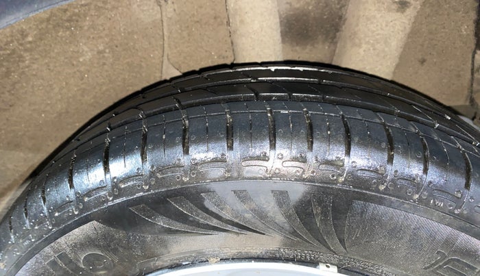 2021 Hyundai GRAND I10 NIOS MAGNA 1.2 KAPPA VTVT, Petrol, Manual, 4,459 km, Left Rear Tyre Tread