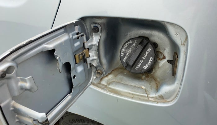 2011 Hyundai i10 ASTA 1.2, Petrol, Manual, 46,963 km, Left quarter panel - Fuel lid lock has slight discoloration