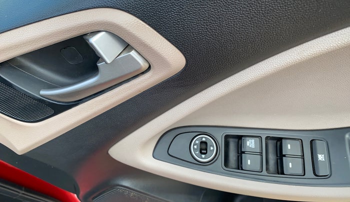 2020 Hyundai Elite i20 MAGNA PLUS 1.2, Petrol, Manual, 26,988 km, Driver Side Door Panels Control