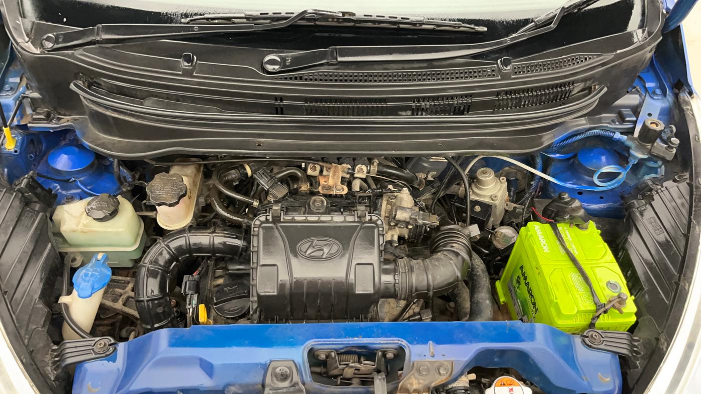 2016 Hyundai Eon ERA +, CNG, Manual, 47,890 km, Engine View