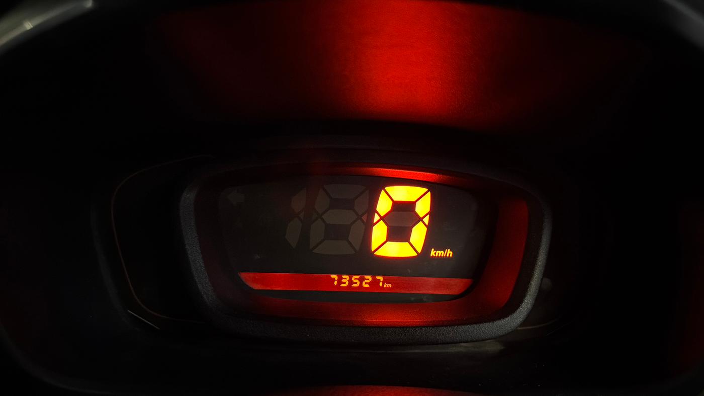 2017 Renault Kwid RXT 0.8, Petrol, Manual, 73,518 km, Odometer Image