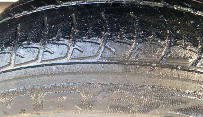 2019 Datsun Go Plus T(O), Petrol, Manual, 31,260 km, Right Rear Tyre Tread