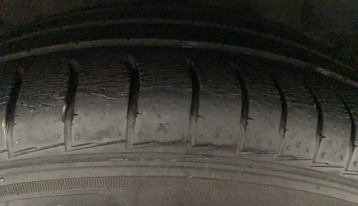 2018 Hyundai NEW SANTRO SPORTZ AMT, Petrol, Automatic, 19,642 km, Right Front Tyre Tread