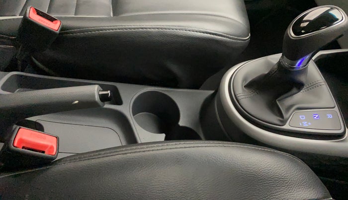 2020 Hyundai GRAND I10 NIOS SPORTZ AMT 1.2 KAPPA VTVT, Petrol, Automatic, 26,312 km, Gear Lever