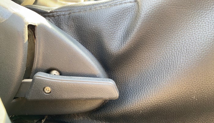 2018 Maruti Alto 800 LXI, Petrol, Manual, 53,849 km, Driver Side Adjustment Panel