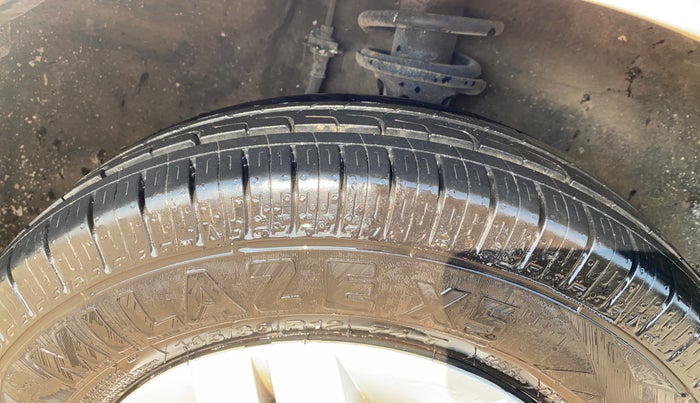 2018 Maruti Alto 800 LXI, Petrol, Manual, 53,849 km, Right Front Tyre Tread