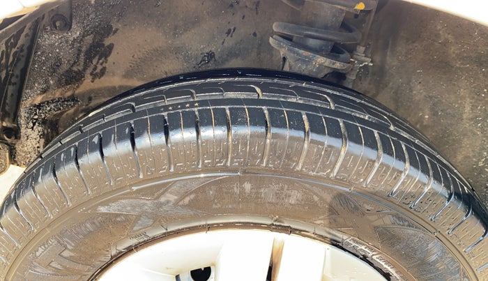 2018 Maruti Alto 800 LXI, Petrol, Manual, 53,849 km, Left Front Tyre Tread