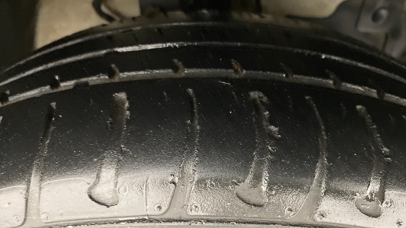 2015 Tata Bolt XM REVOTRON, Petrol, Manual, 28,477 km, Right Front Tyre Tread
