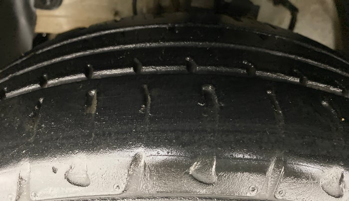 2015 Tata Bolt XM REVOTRON, Petrol, Manual, 28,477 km, Left Front Tyre Tread
