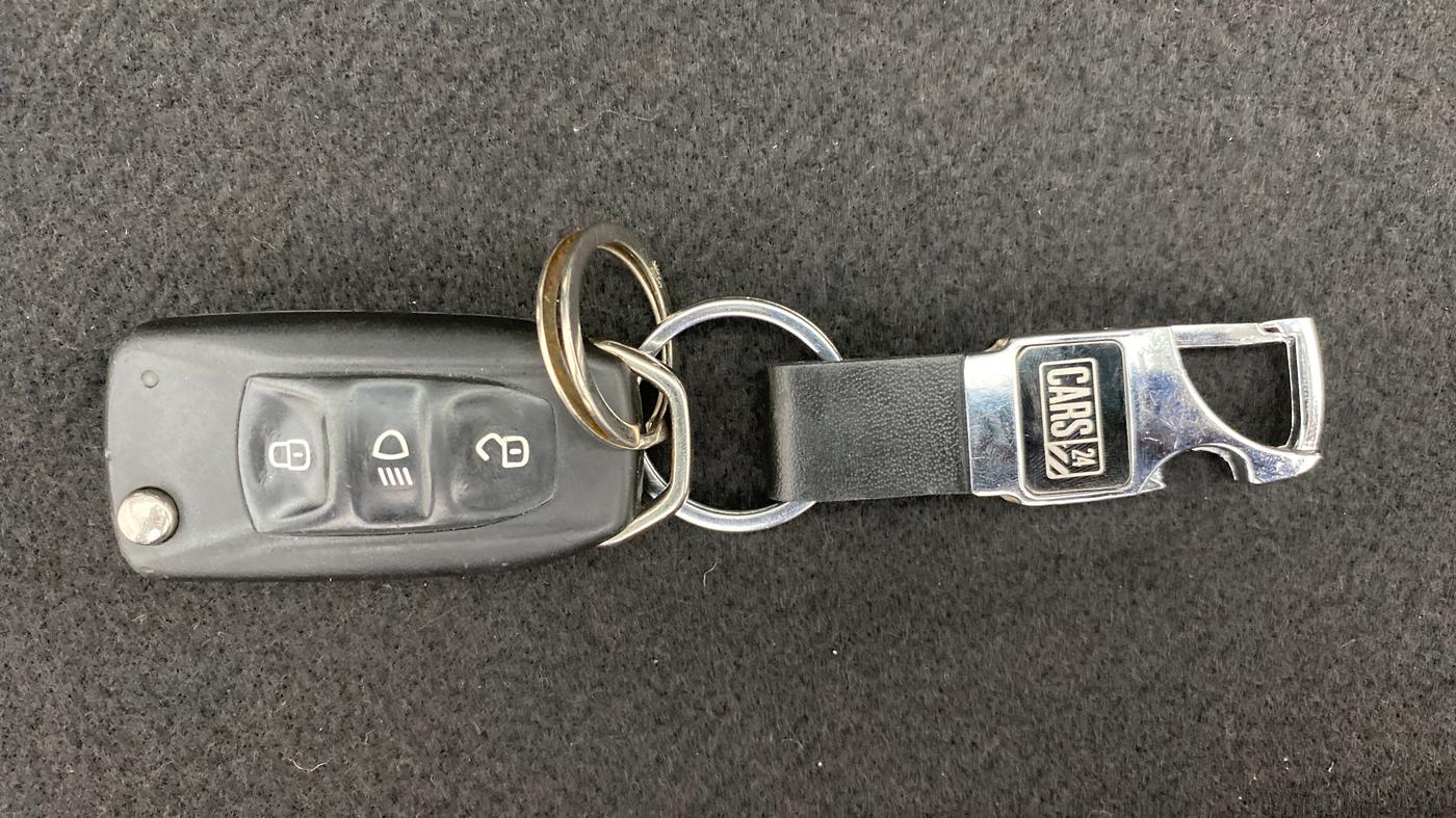 2015 Tata Bolt XM REVOTRON, Petrol, Manual, 28,477 km, Key Close Up