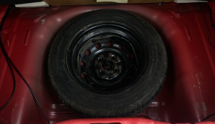 2017 Hyundai Eon MAGNA + AIRBAG, Petrol, Manual, 21,721 km, Spare Tyre