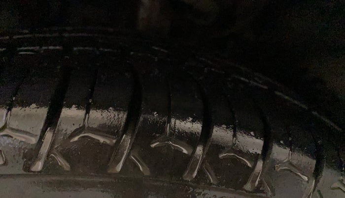 2018 Toyota YARIS J MT, Petrol, Manual, 75,472 km, Left Front Tyre Tread