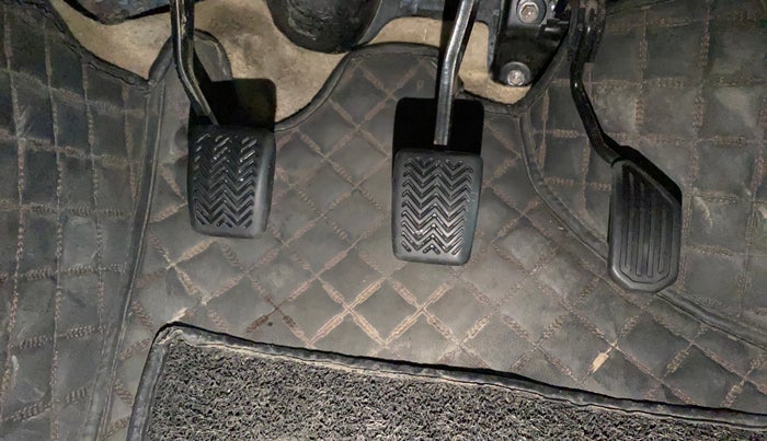 2018 Toyota YARIS J MT, Petrol, Manual, 75,472 km, Pedals