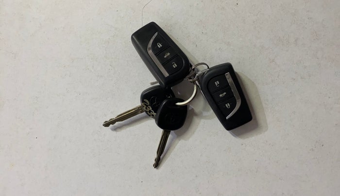 2018 Toyota YARIS J MT, Petrol, Manual, 75,472 km, Key Close Up