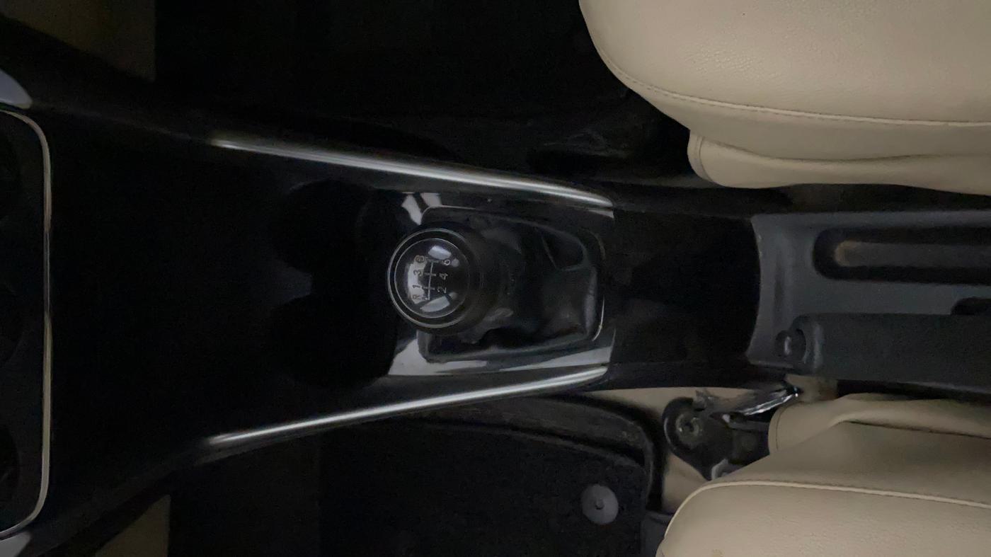 2018 Toyota YARIS J MT, Petrol, Manual, 75,472 km, Gear Lever