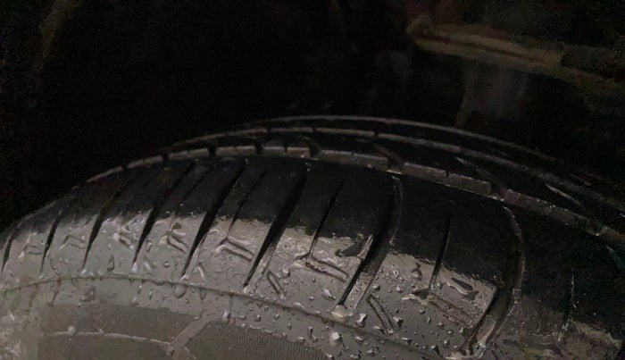 2018 Toyota YARIS J MT, Petrol, Manual, 75,472 km, Right Front Tyre Tread