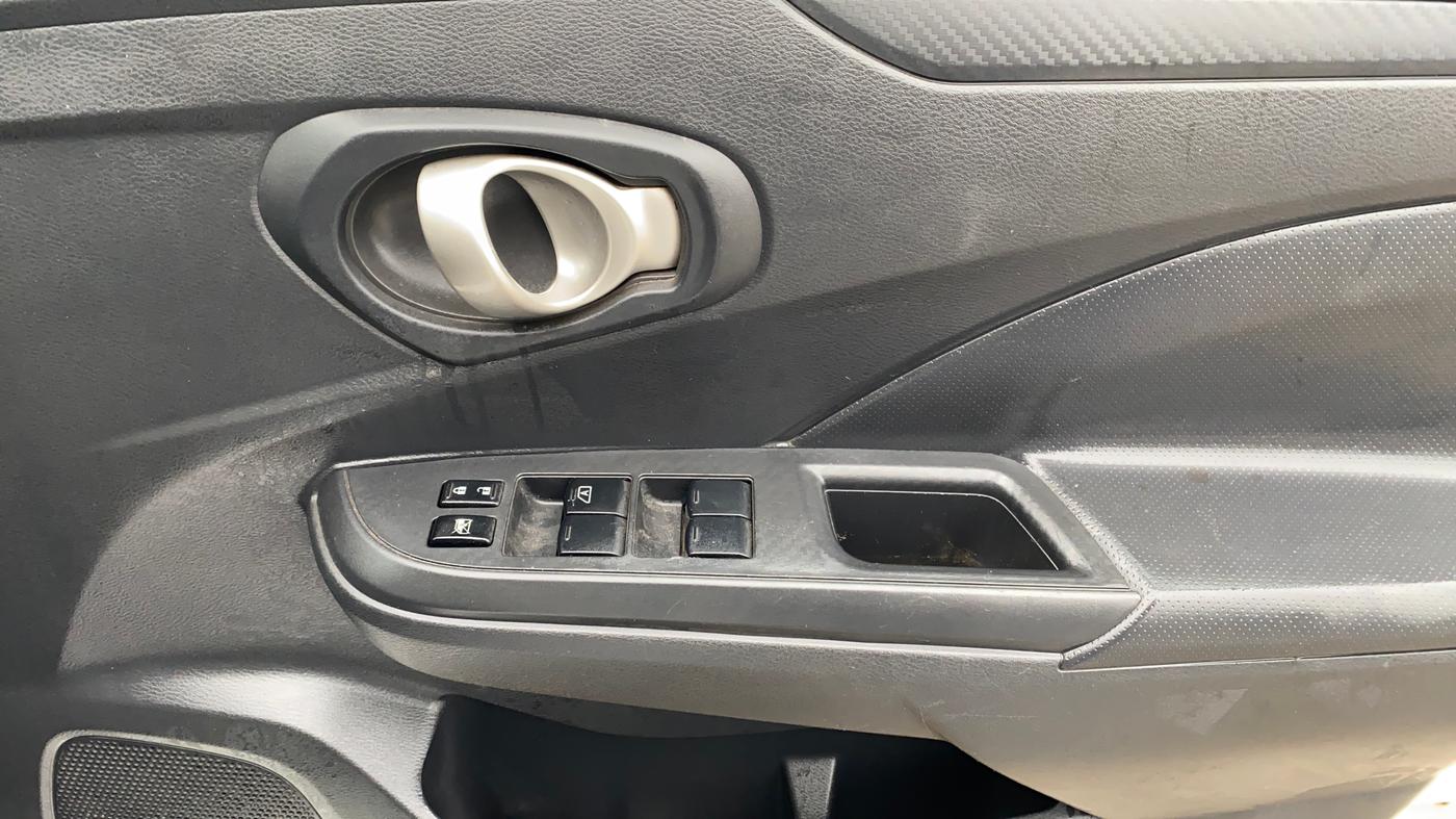 2019 Datsun Go Plus T, Petrol, Manual, 29,083 km, Driver Side Door Panels Control