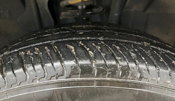 2023 Nissan MAGNITE XV AMT EZ Shift DT, Petrol, Automatic, 16,532 km, Right Front Tyre Tread