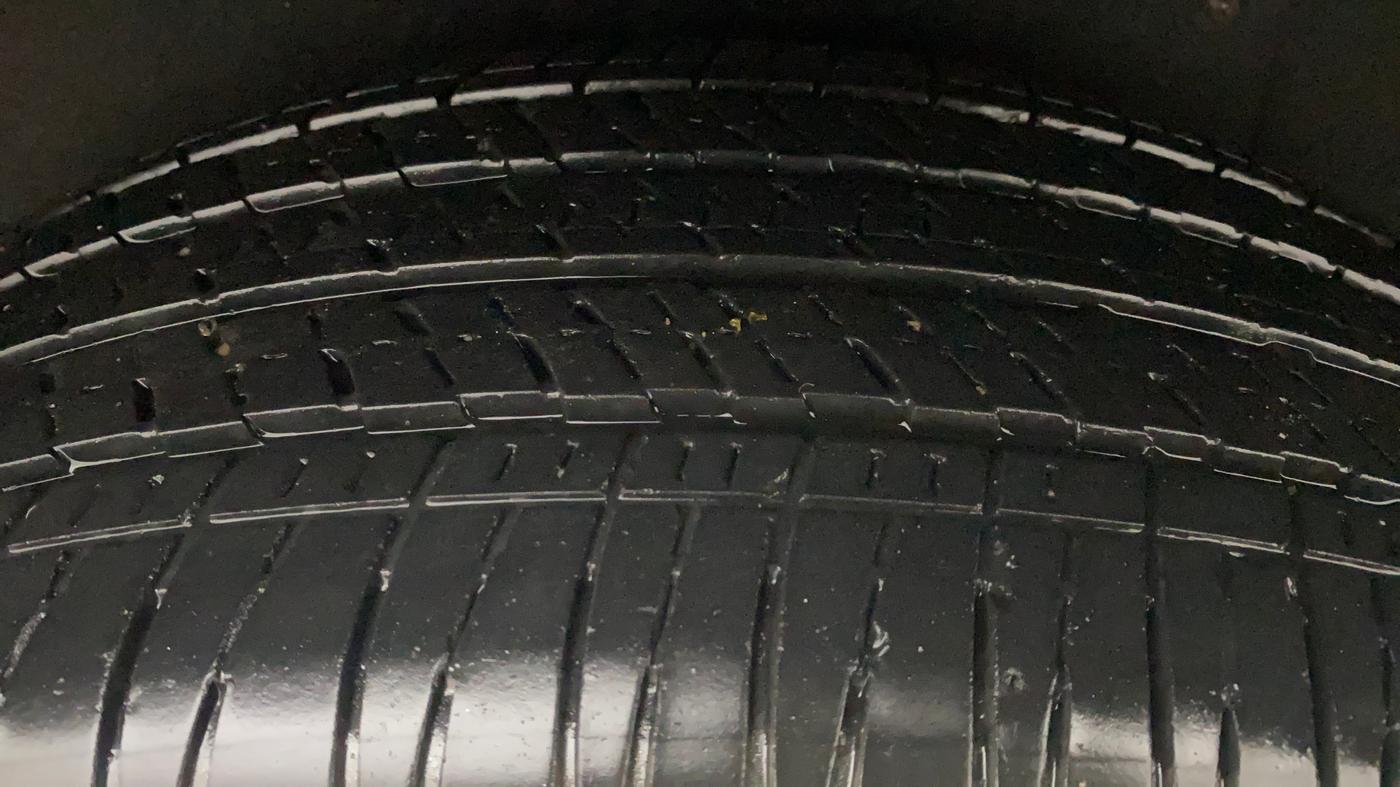 2023 Mahindra SCORPIO-N Z8 PETROL AT 7 STR, Petrol, Automatic, 25,348 km, Left Rear Tyre Tread