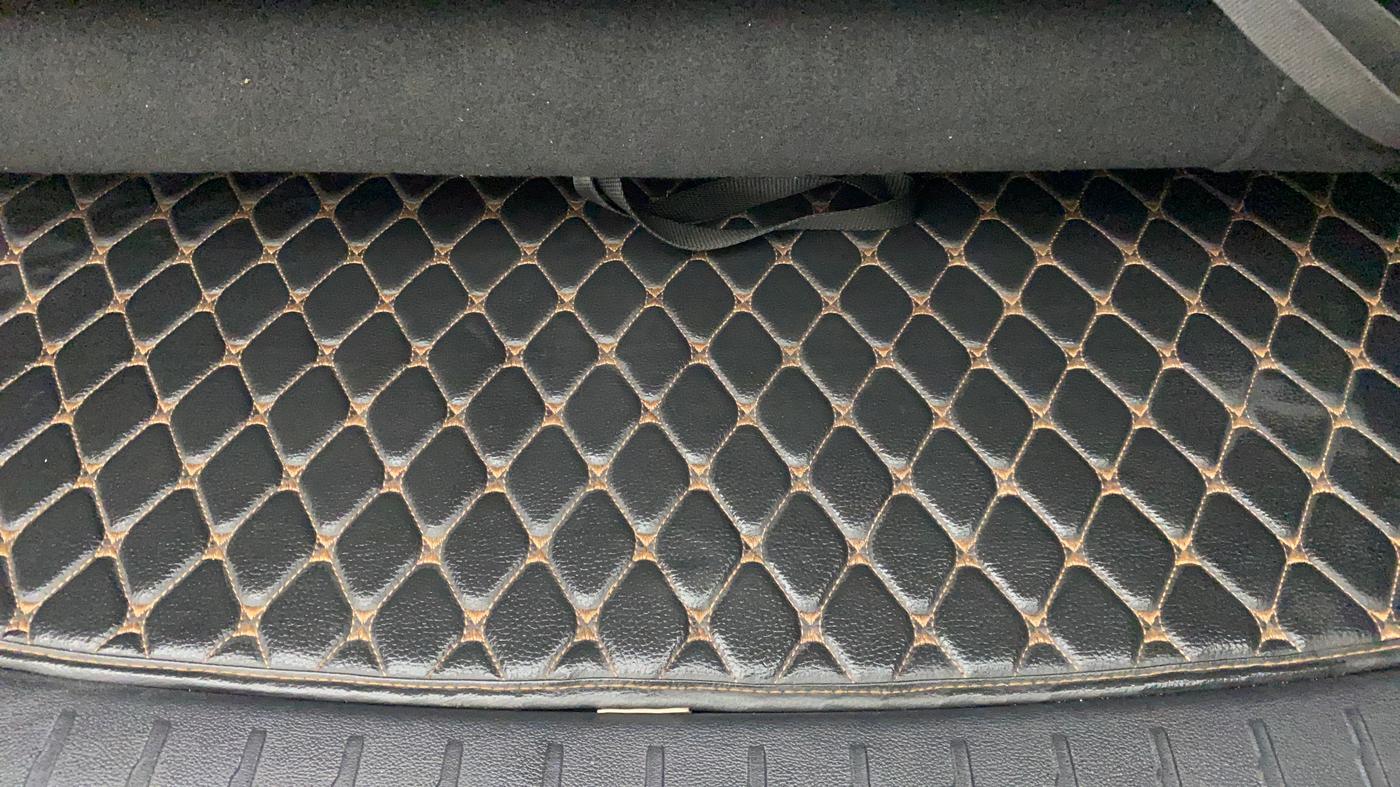 2023 Mahindra SCORPIO-N Z8 PETROL AT 7 STR, Petrol, Automatic, 25,348 km, Boot Inside