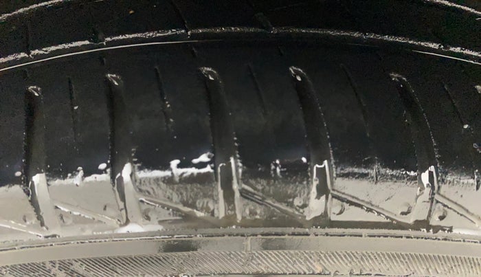 2022 Renault Kwid RXT 1.0, Petrol, Manual, 29,887 km, Left Front Tyre Tread