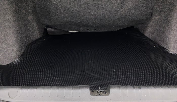 2021 Honda Amaze 1.2L I-VTEC S, Petrol, Manual, 12,673 km, Boot Inside