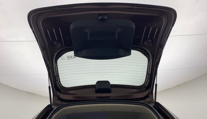2020 Renault Duster RXS 1.3 TURBO PETROL MT, Petrol, Manual, 35,564 km, Boot Door Open