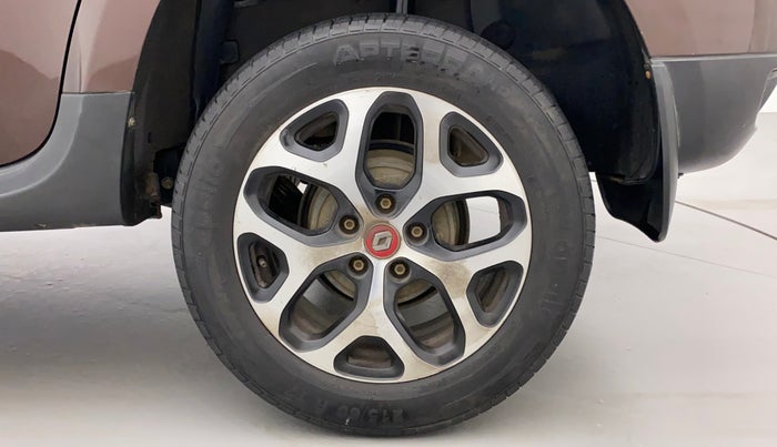2020 Renault Duster RXS 1.3 TURBO PETROL MT, Petrol, Manual, 35,564 km, Left Rear Wheel
