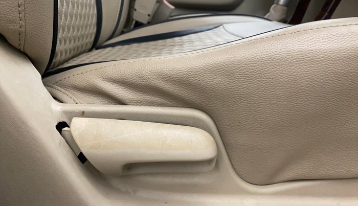 2017 Maruti Ertiga VXI AT, Petrol, Automatic, 29,579 km, Driver Side Adjustment Panel