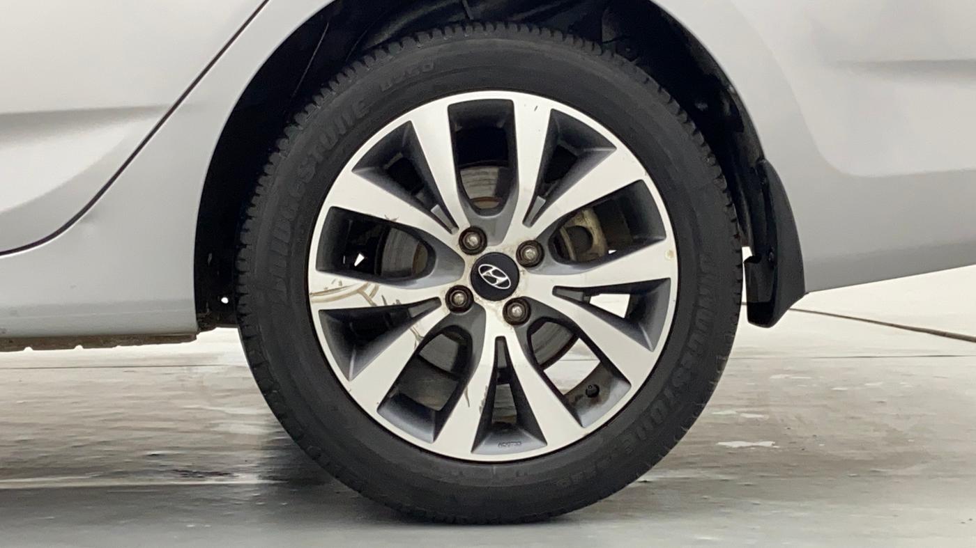2014 Hyundai Verna FLUIDIC 1.4 VTVT CX, Petrol, Manual, 44,469 km, Left Rear Wheel
