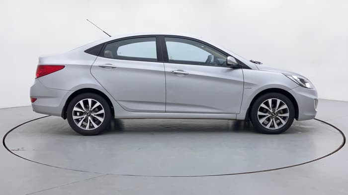 2014 Hyundai Verna FLUIDIC 1.4 VTVT CX, Petrol, Manual, 44,469 km, Right Side View
