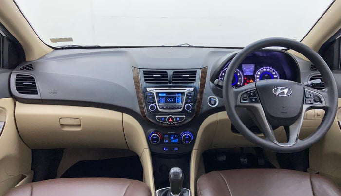 2015 Hyundai Verna FLUIDIC 4S 1.6 VTVT S(O), Petrol, Manual, 99,131 km, Dashboard
