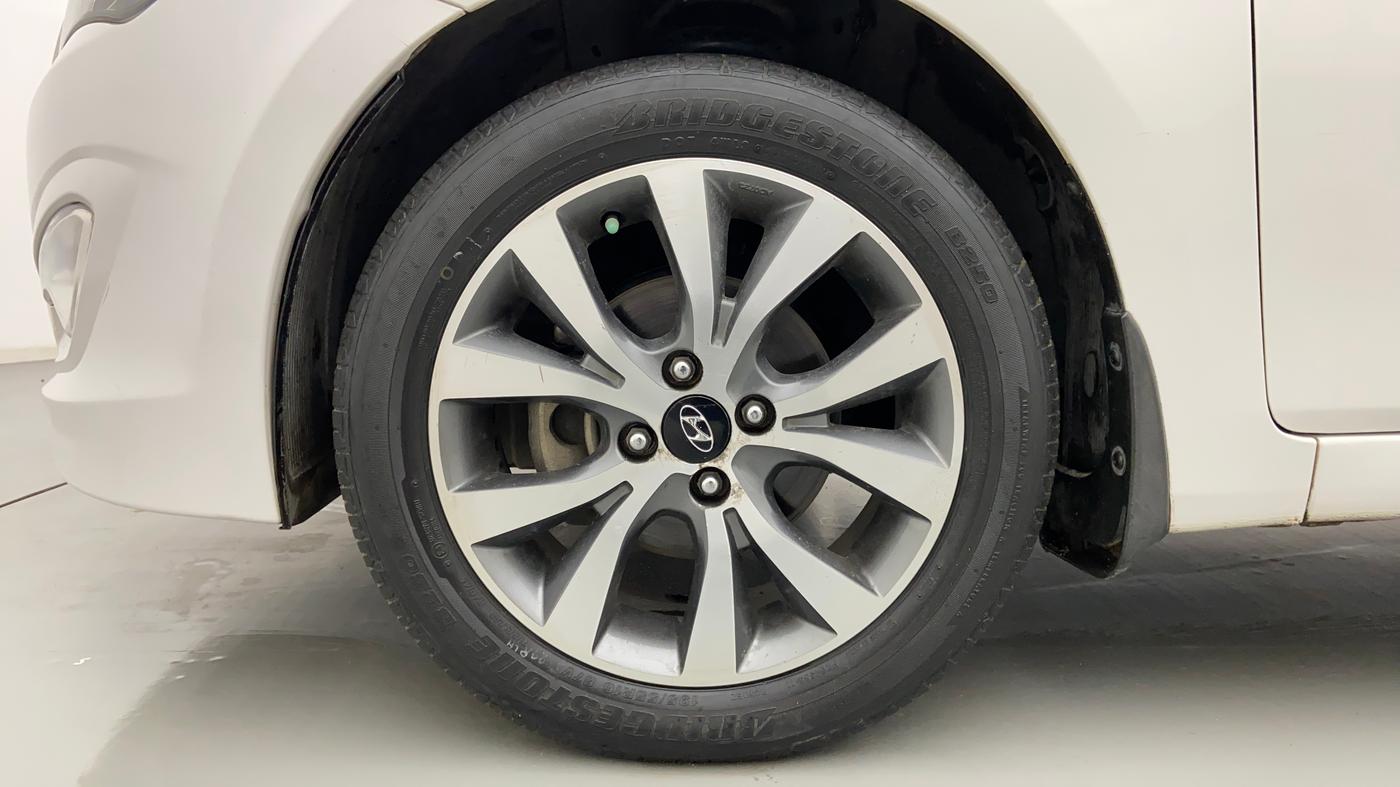 2015 Hyundai Verna FLUIDIC 4S 1.6 VTVT S(O), Petrol, Manual, 99,131 km, Left Front Wheel