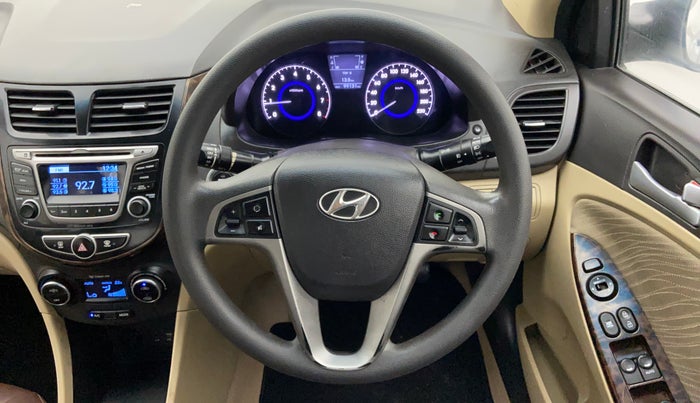 2015 Hyundai Verna FLUIDIC 4S 1.6 VTVT S(O), Petrol, Manual, 99,131 km, Steering Wheel Close Up
