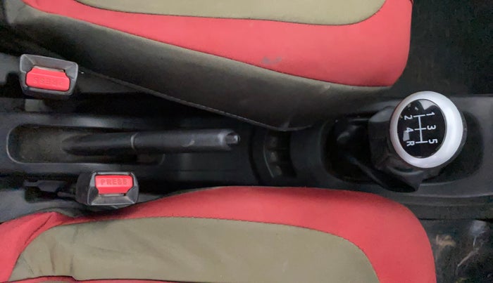 2014 Maruti Wagon R 1.0 LXI, Petrol, Manual, 18,557 km, Gear Lever