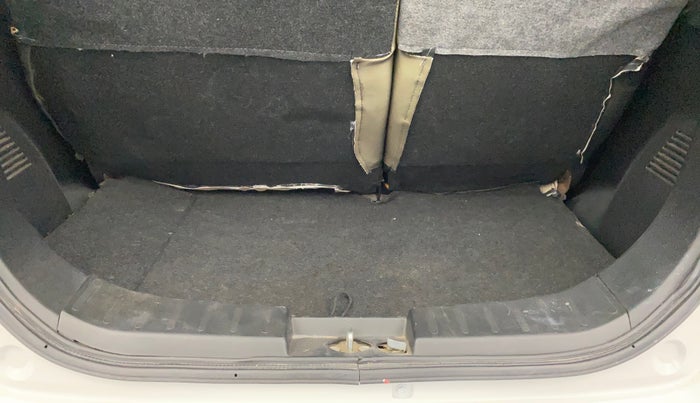 2014 Maruti Wagon R 1.0 LXI, Petrol, Manual, 18,557 km, Boot Inside