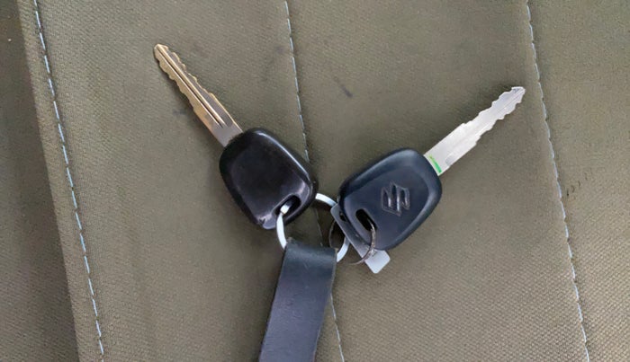 2014 Maruti Wagon R 1.0 LXI, Petrol, Manual, 18,557 km, Key Close Up