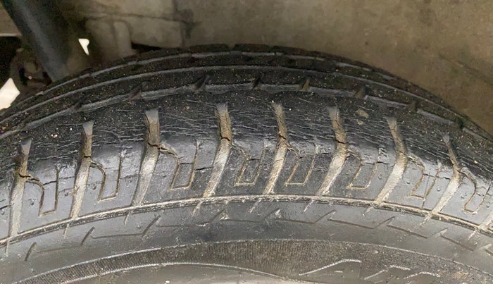 2014 Maruti Wagon R 1.0 LXI, Petrol, Manual, 18,557 km, Right Rear Tyre Tread