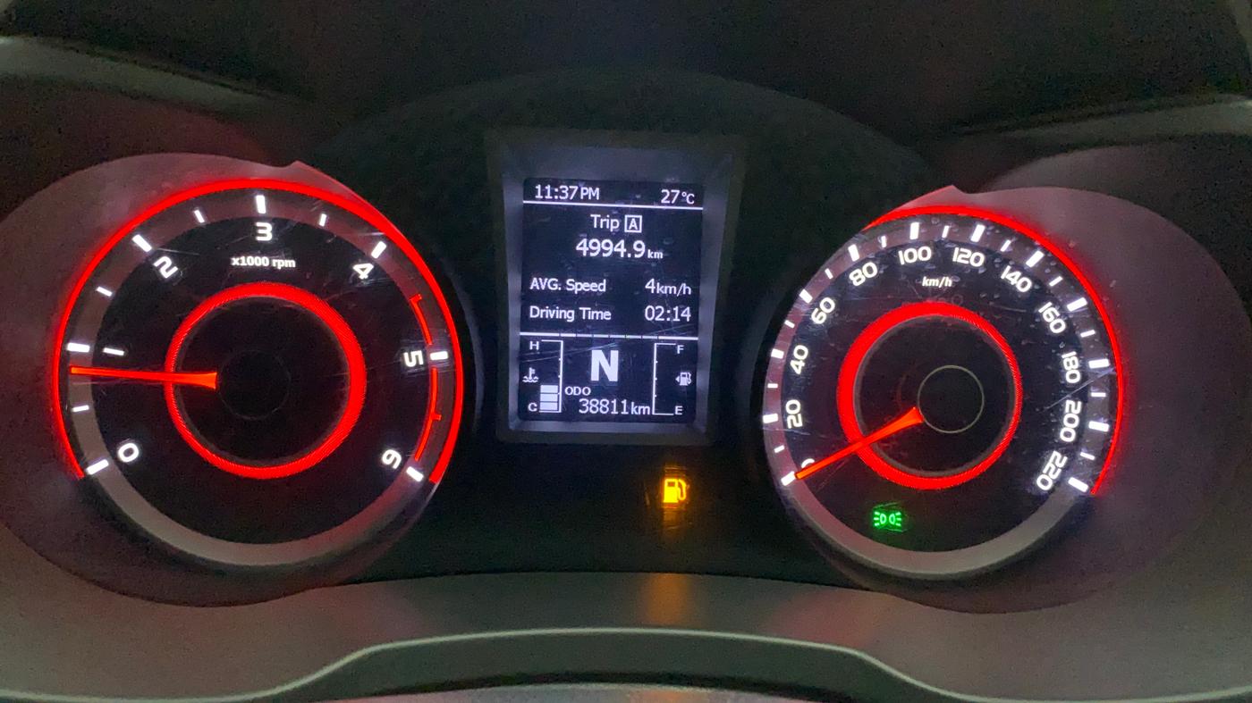 2021 Mahindra XUV300 W8 (O) 1.5 DIESEL, Diesel, Manual, 38,895 km, Odometer Image
