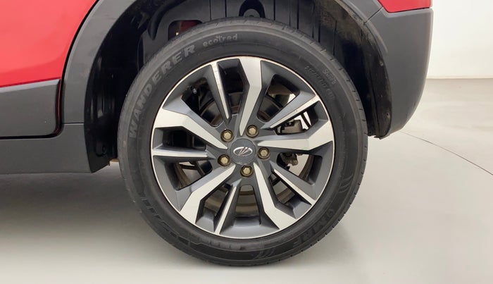 2021 Mahindra XUV300 W8 (O) 1.5 DIESEL, Diesel, Manual, 38,895 km, Left Rear Wheel