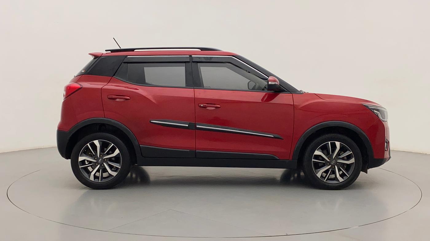 2021 Mahindra XUV300 W8 (O) 1.5 DIESEL, Diesel, Manual, 38,895 km, Right Side View