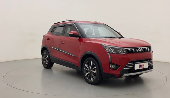 2021 Mahindra XUV300 W8 (O) 1.5 DIESEL, Diesel, Manual, 38,895 km, Right Front Diagonal