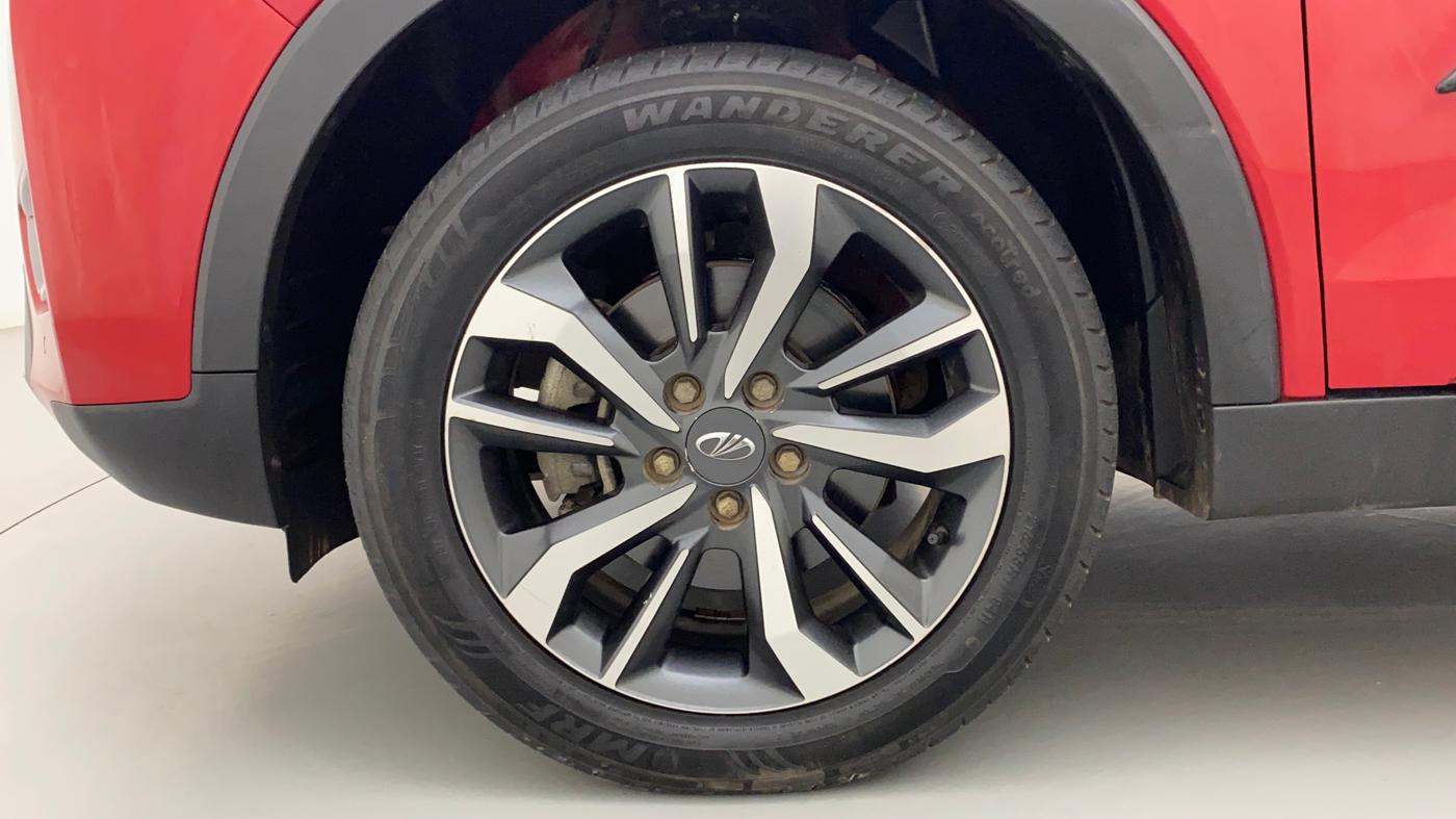 2021 Mahindra XUV300 W8 (O) 1.5 DIESEL, Diesel, Manual, 38,895 km, Left Front Wheel