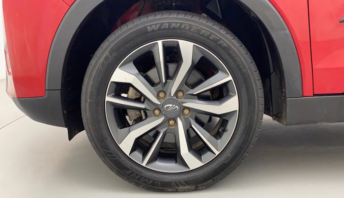 2021 Mahindra XUV300 W8 (O) 1.5 DIESEL, Diesel, Manual, 38,895 km, Left Front Wheel
