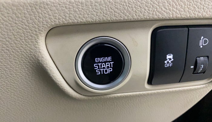 2022 KIA CARENS LUXURY PLUS 1.4 PETROL DCT 7 STR, Petrol, Automatic, 47,770 km, Keyless Start/ Stop Button